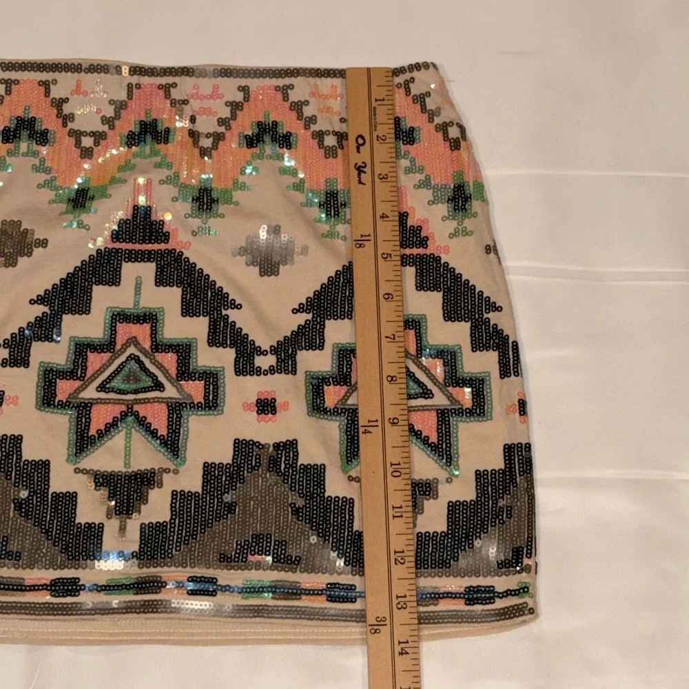 Express Sequin Mini Skirt XS‎ Tan Geometric Boho Southwestern Festival Aztec